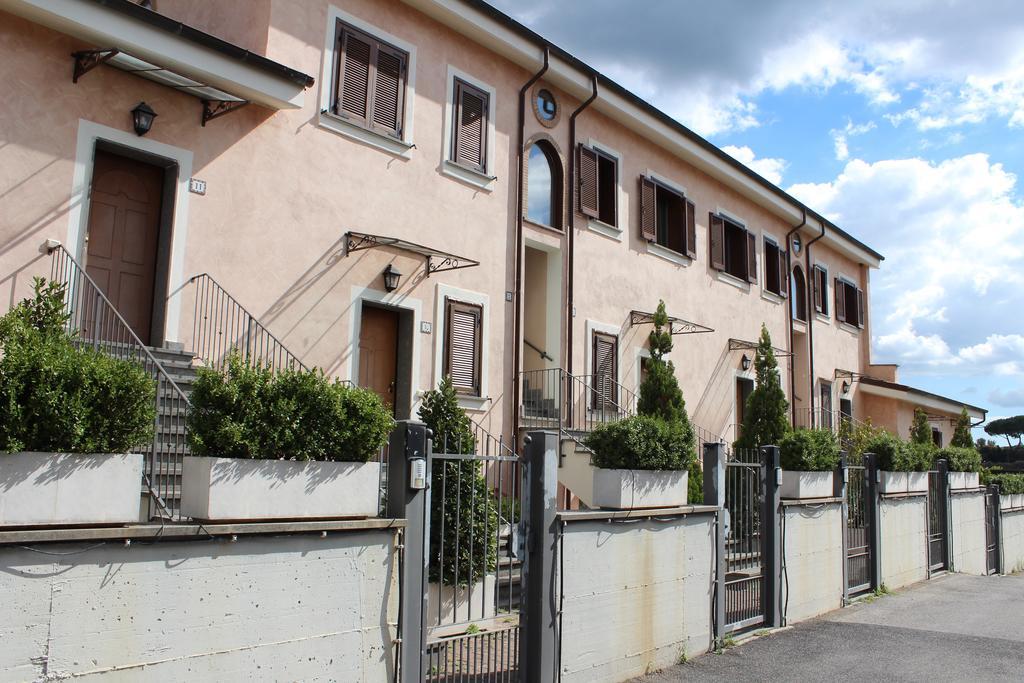 Il Casaletto Dei Ludi Aparthotel Aranova Ngoại thất bức ảnh