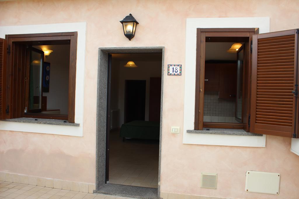 Il Casaletto Dei Ludi Aparthotel Aranova Ngoại thất bức ảnh