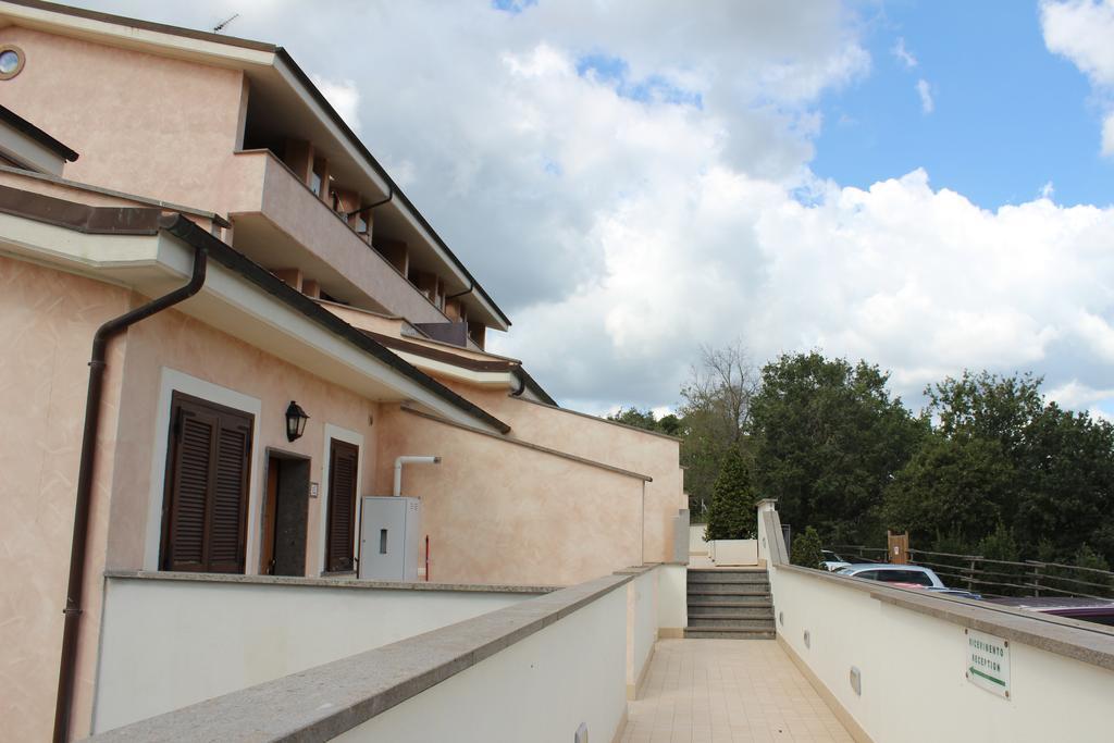 Il Casaletto Dei Ludi Aparthotel Aranova Ngoại thất bức ảnh