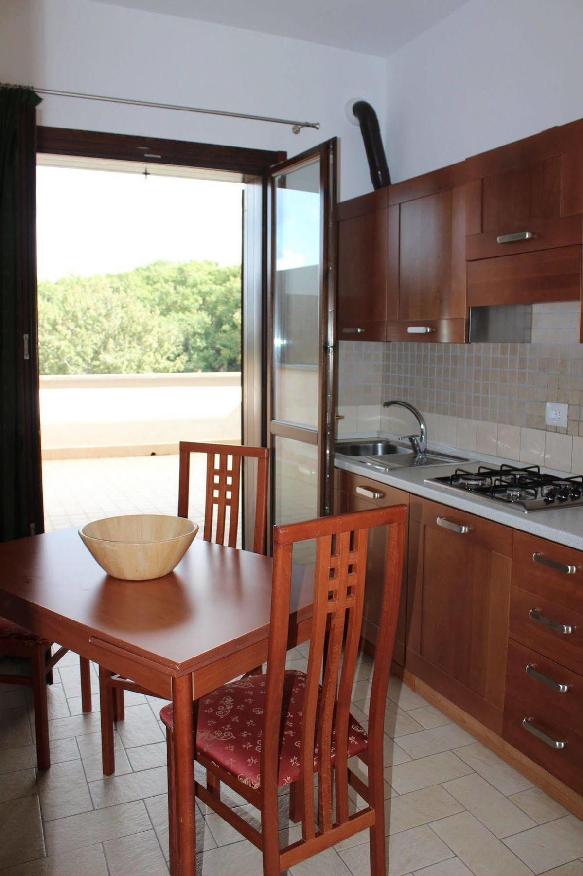 Il Casaletto Dei Ludi Aparthotel Aranova Ngoại thất bức ảnh