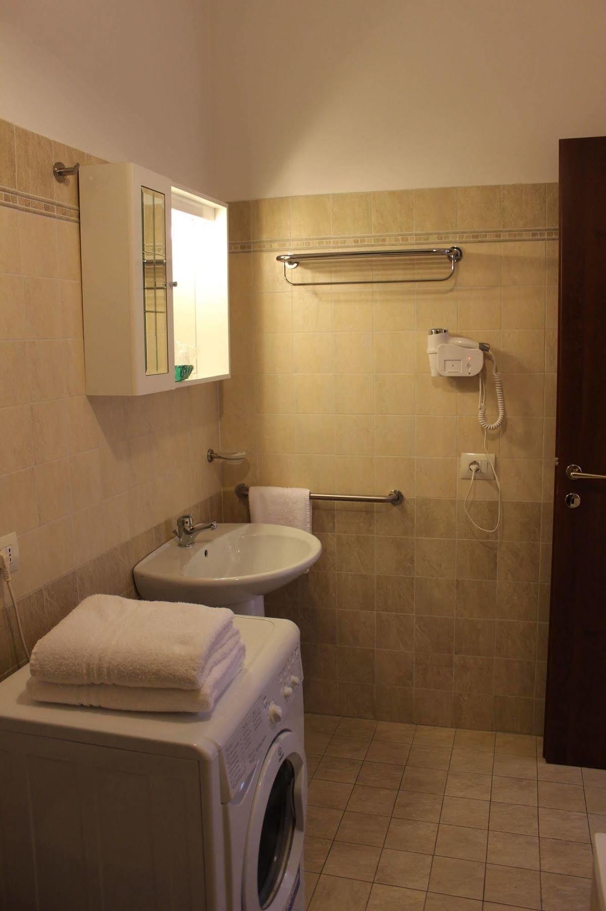 Il Casaletto Dei Ludi Aparthotel Aranova Ngoại thất bức ảnh