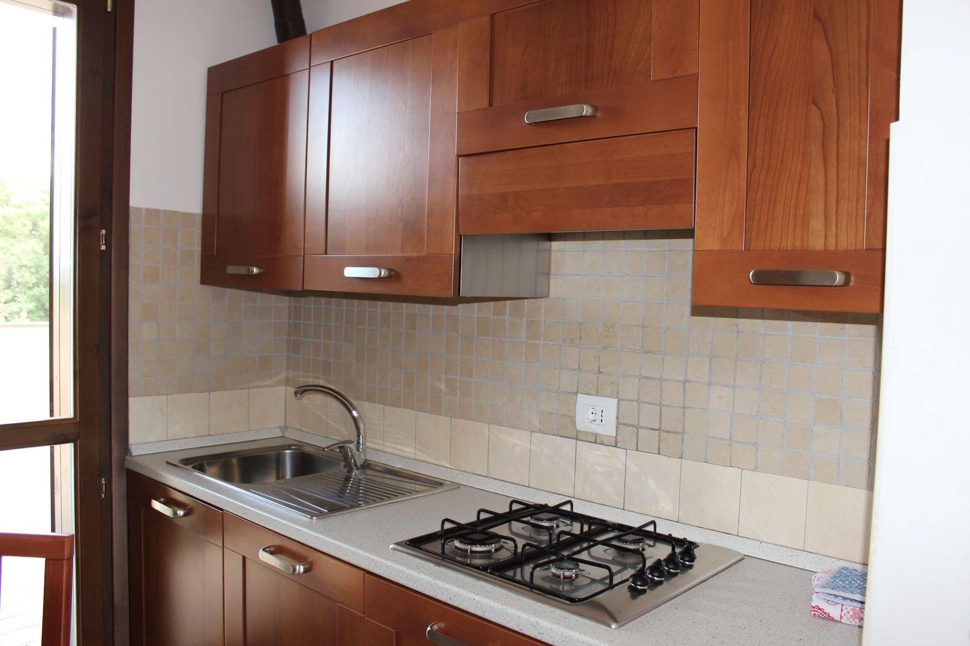 Il Casaletto Dei Ludi Aparthotel Aranova Ngoại thất bức ảnh